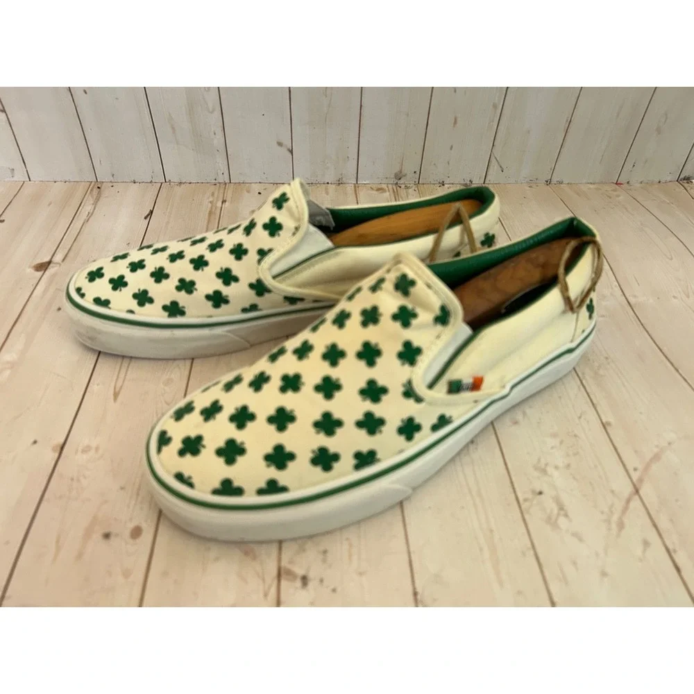 Vans Slip-On Shoes White with Green Clover Print